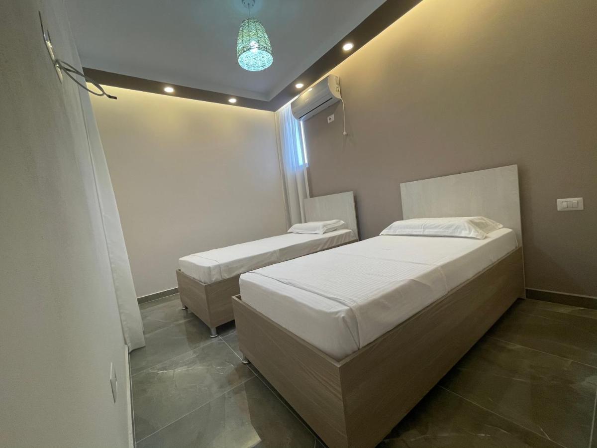 Hotel Qetesia-Te Indriti เวลิโปเยอ ภายนอก รูปภาพ