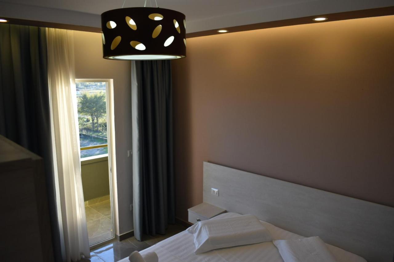 Hotel Qetesia-Te Indriti เวลิโปเยอ ภายนอก รูปภาพ