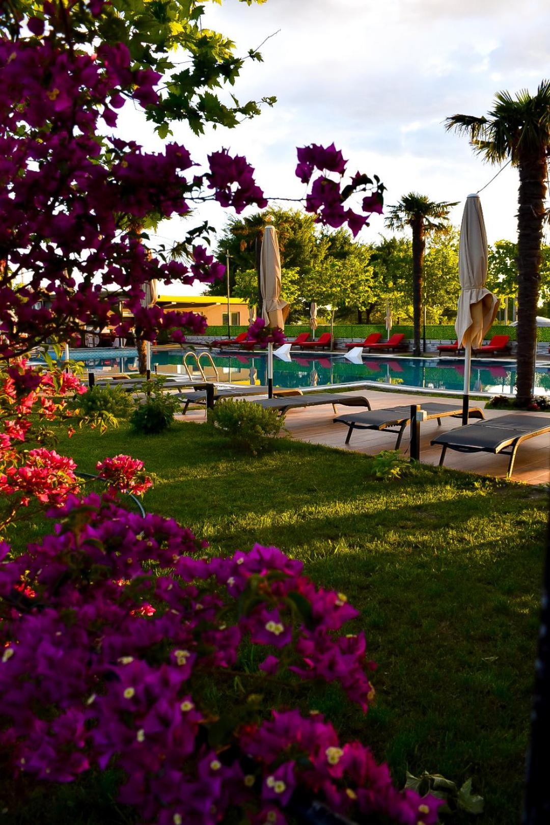 Hotel Qetesia-Te Indriti เวลิโปเยอ ภายนอก รูปภาพ