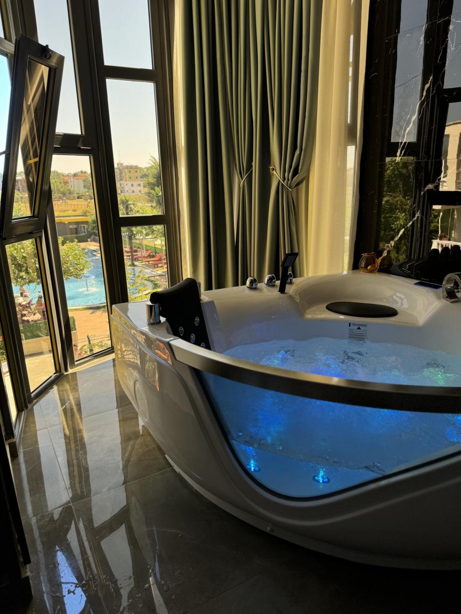 Hotel Qetesia-Te Indriti เวลิโปเยอ ภายนอก รูปภาพ