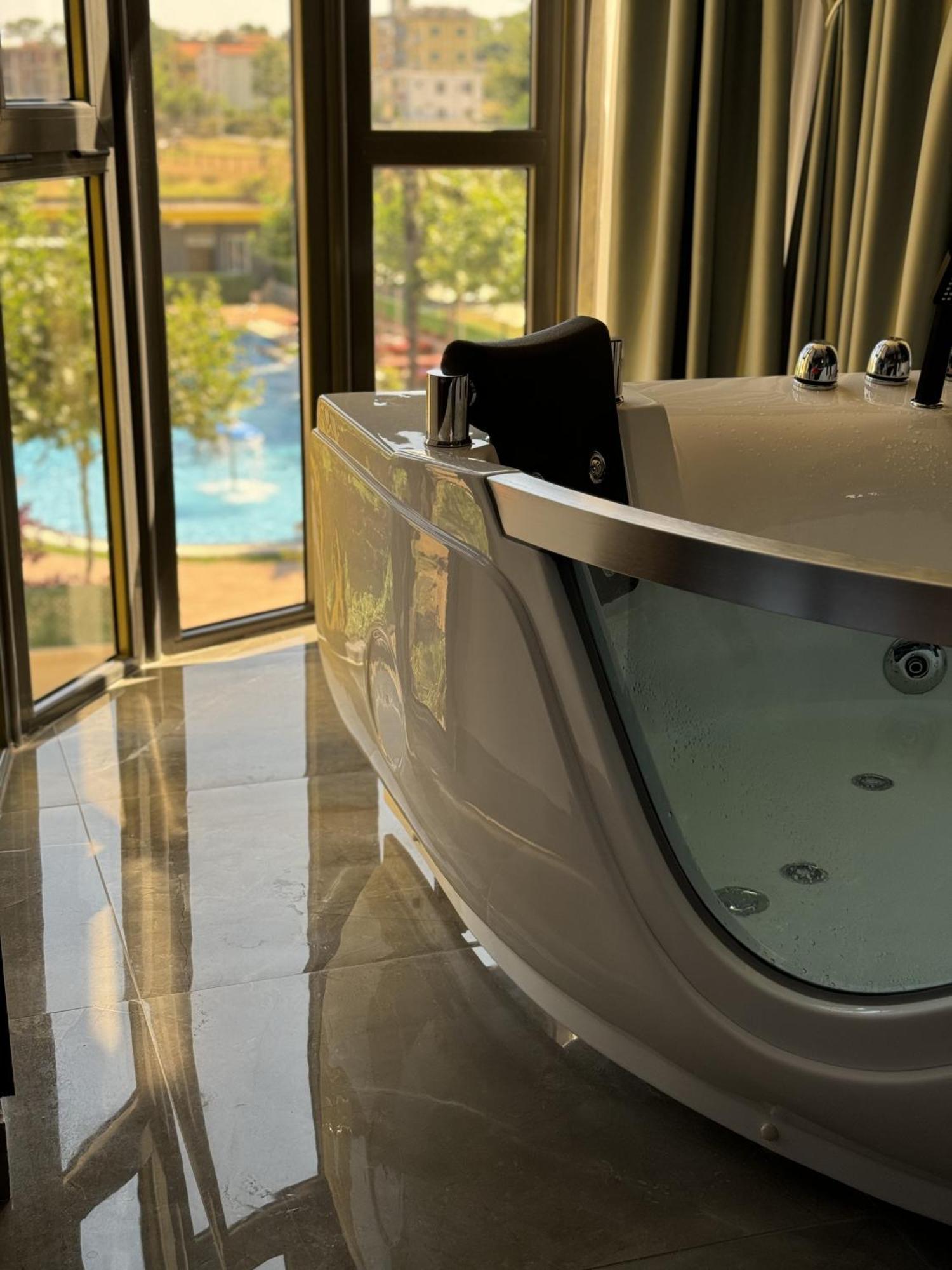 Hotel Qetesia-Te Indriti เวลิโปเยอ ภายนอก รูปภาพ