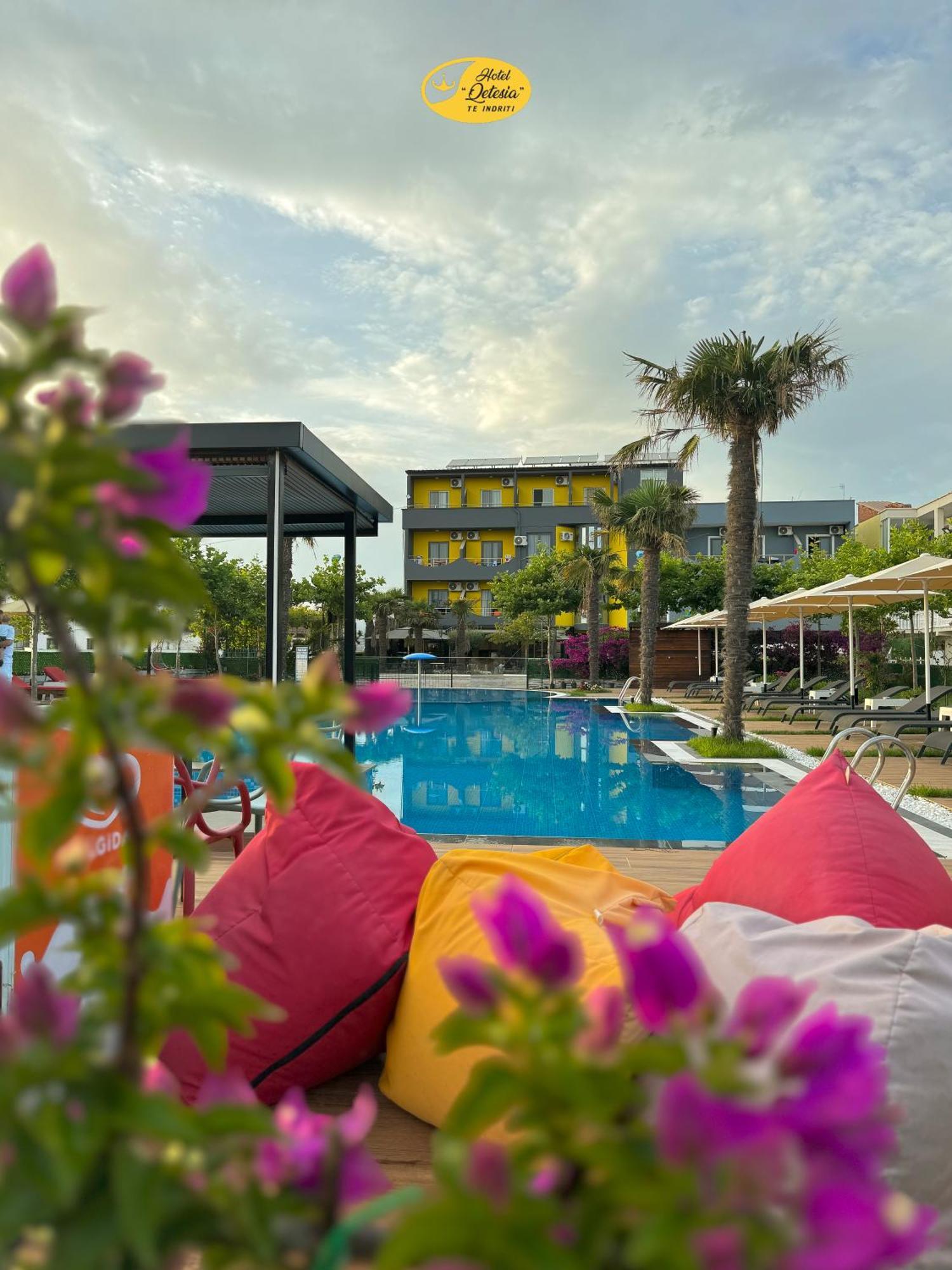 Hotel Qetesia-Te Indriti เวลิโปเยอ ภายนอก รูปภาพ